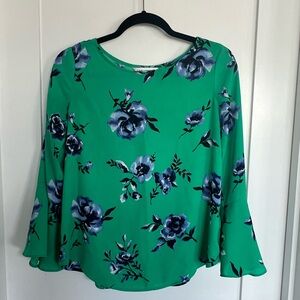 Green Floral Bell-Sleeve Blouse